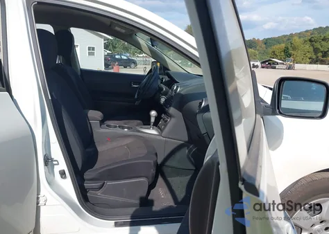 2015 Nissan Rogue Select S from USA, damaged, VIN JN8AS5MT5FW661274